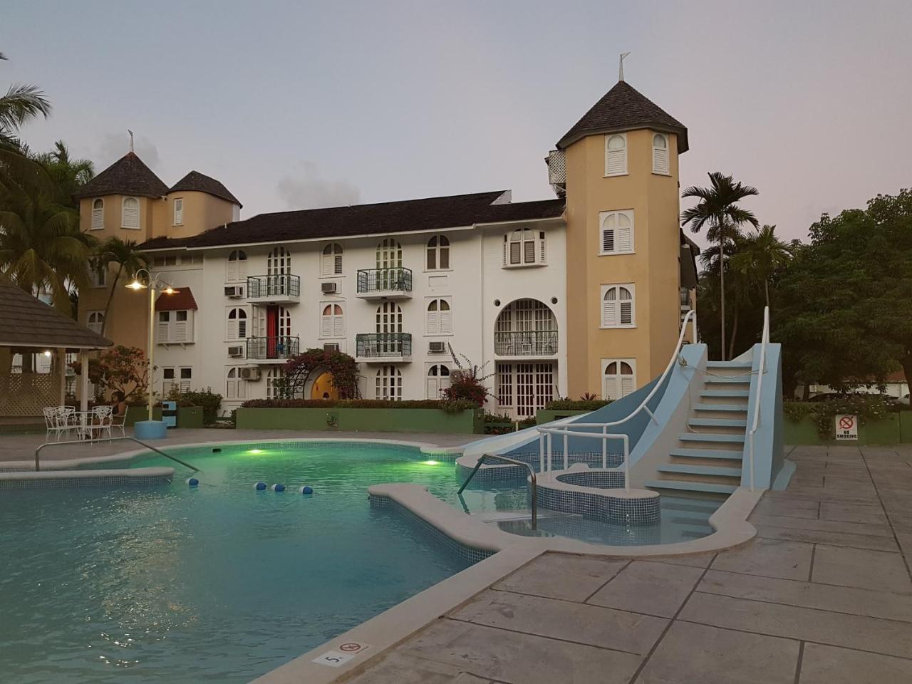 Apartment Treasure At Sandcastles Ocho Rios Exteriér fotografie